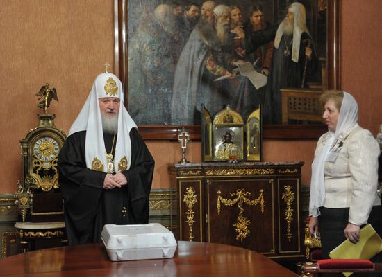 Patriarch Kirill votes in Russian presidential election