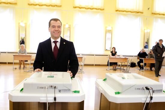 Dmitry Medvedev votes in Russian presidential election