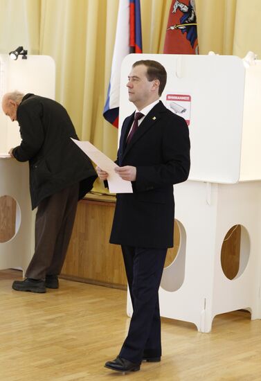 Dmitry Medvedev votes in Russian presidential election
