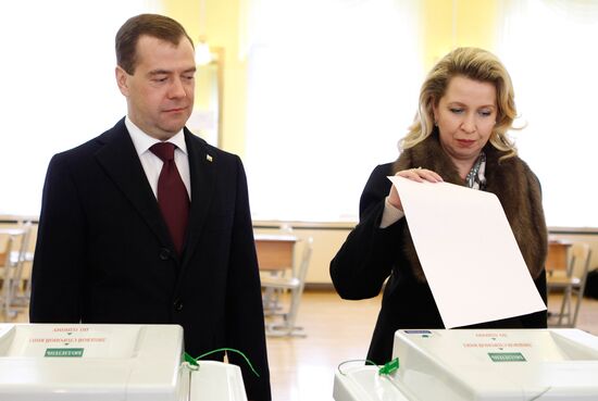 Dmitry Medvedev votes in Russian presidential election