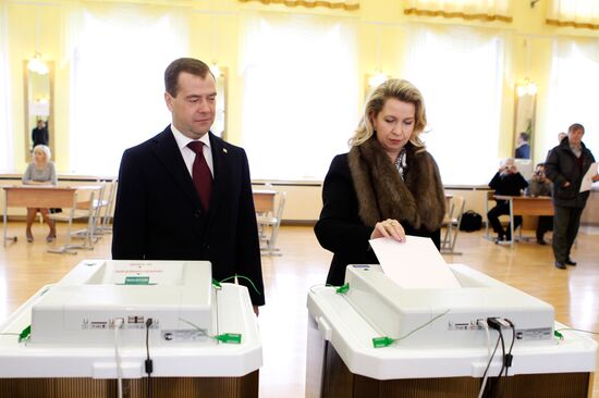 Dmitry Medvedev votes in Russian presidential election