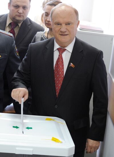 Gennady Zyuganov votes in Russian presidential election