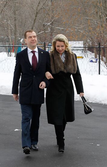 Dmitry Medvedev votes in Russian presidential election