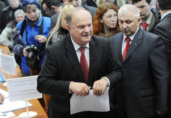 Gennady Zyuganov votes in Russian presidential election