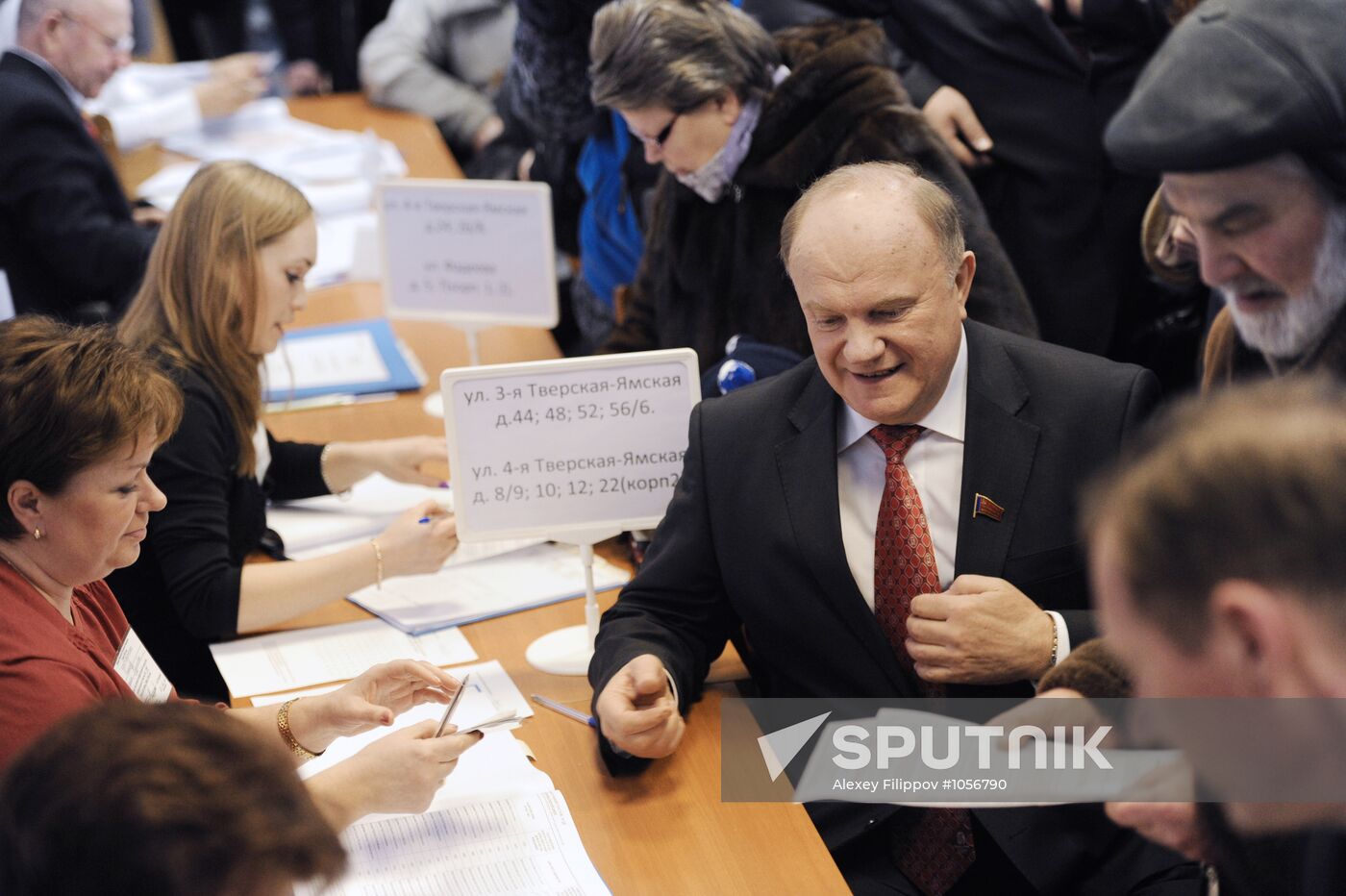 Gennady Zyuganov votes in Russian presidential election