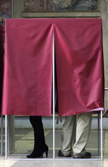 Russia votes in presidential election
