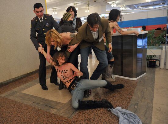 FEMEN movement activists stage campaign in Moscow