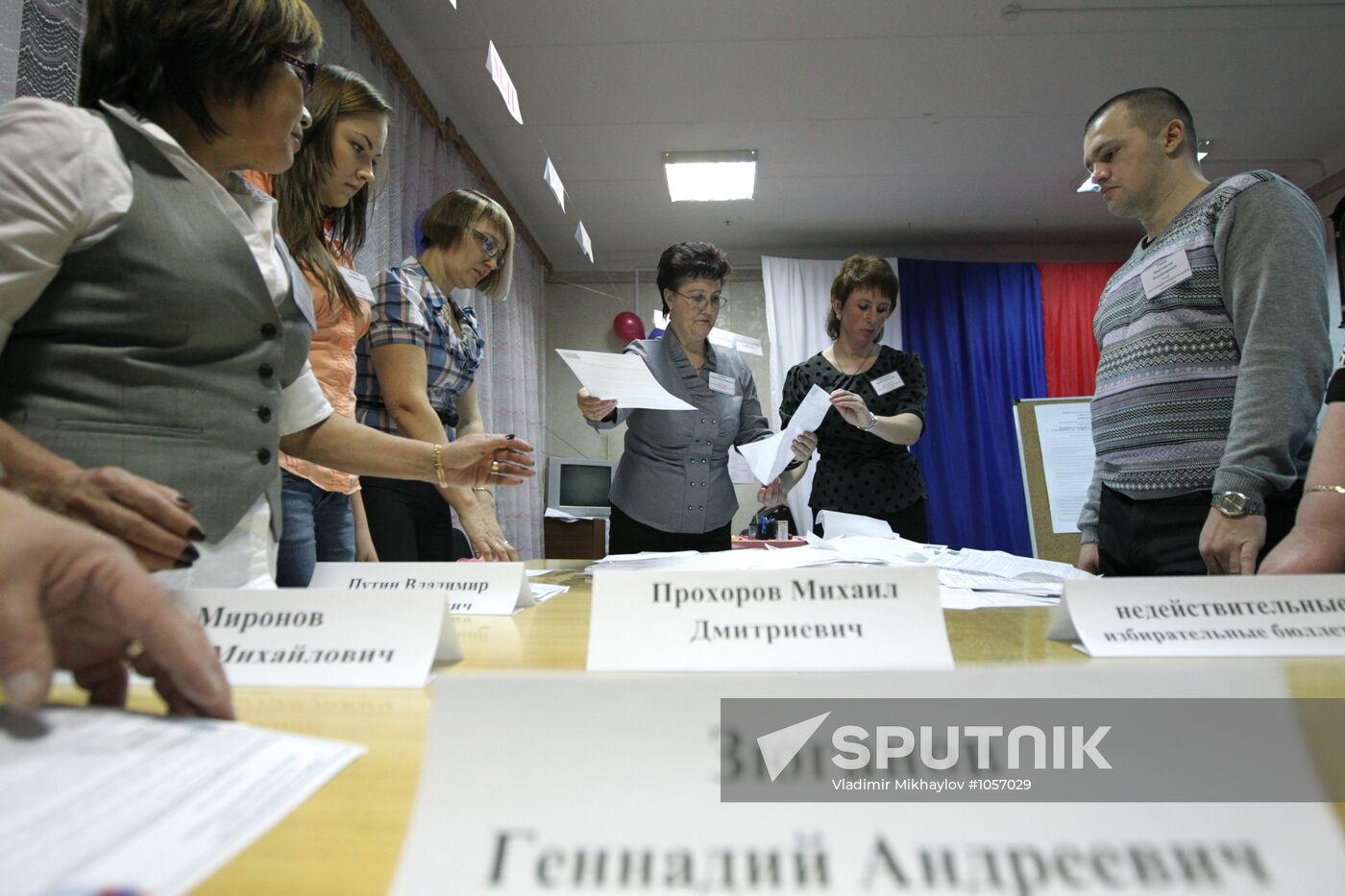 Vote counting at presidential election in Russia