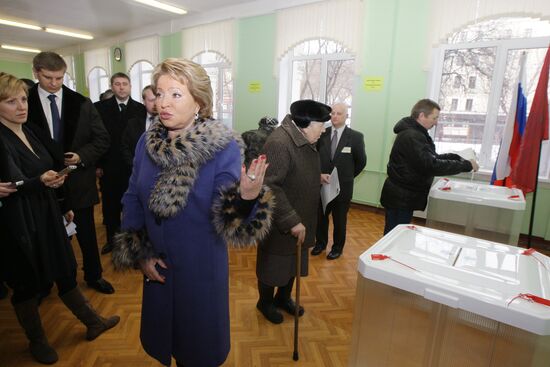 Valentina Matviyenko votes in Russian presidential election