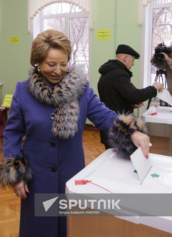 Valentina Matviyenko votes in Russian presidential election