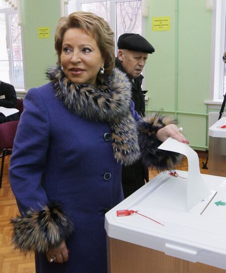 Valentina Matviyenko votes in Russian presidential election