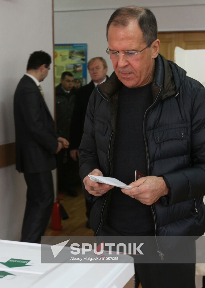 Sergei Lavrov votes in Russian presidential election