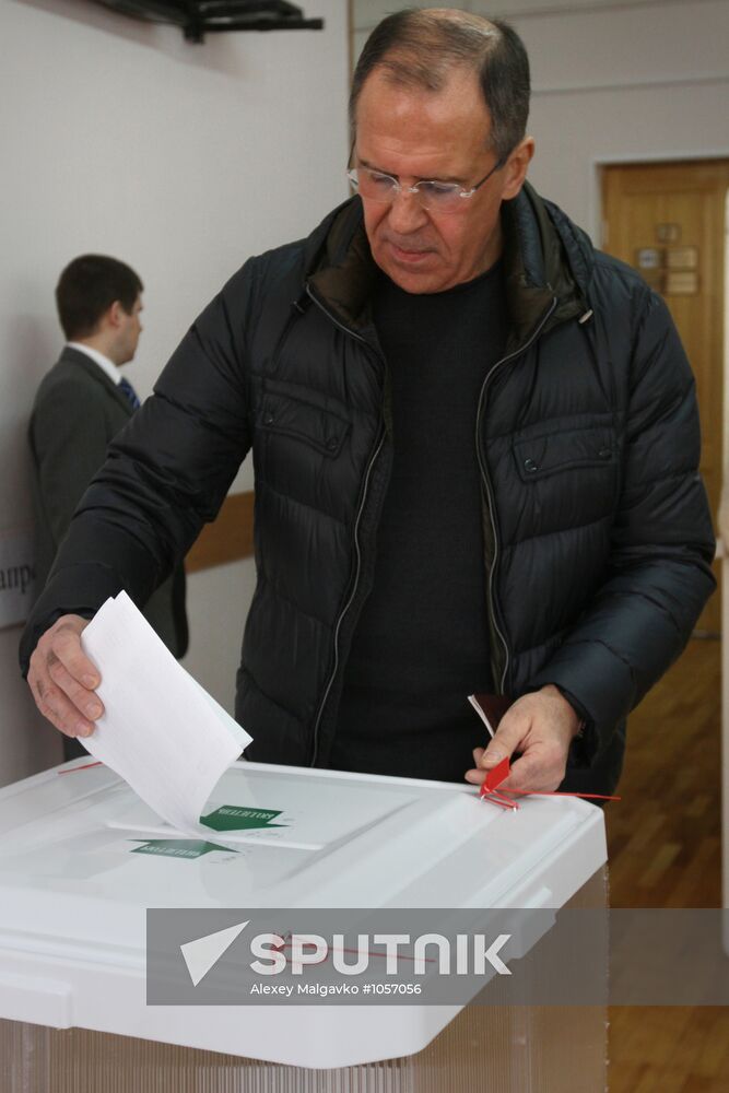 Sergei Lavrov votes in Russian presidential election