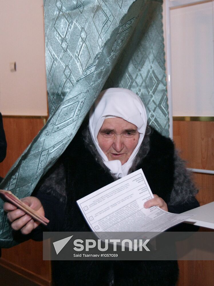 Chechnya votes in Russian presidential election