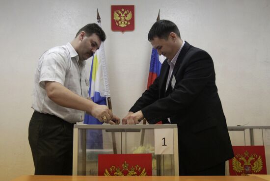 Vote counting at presidential election in Russia