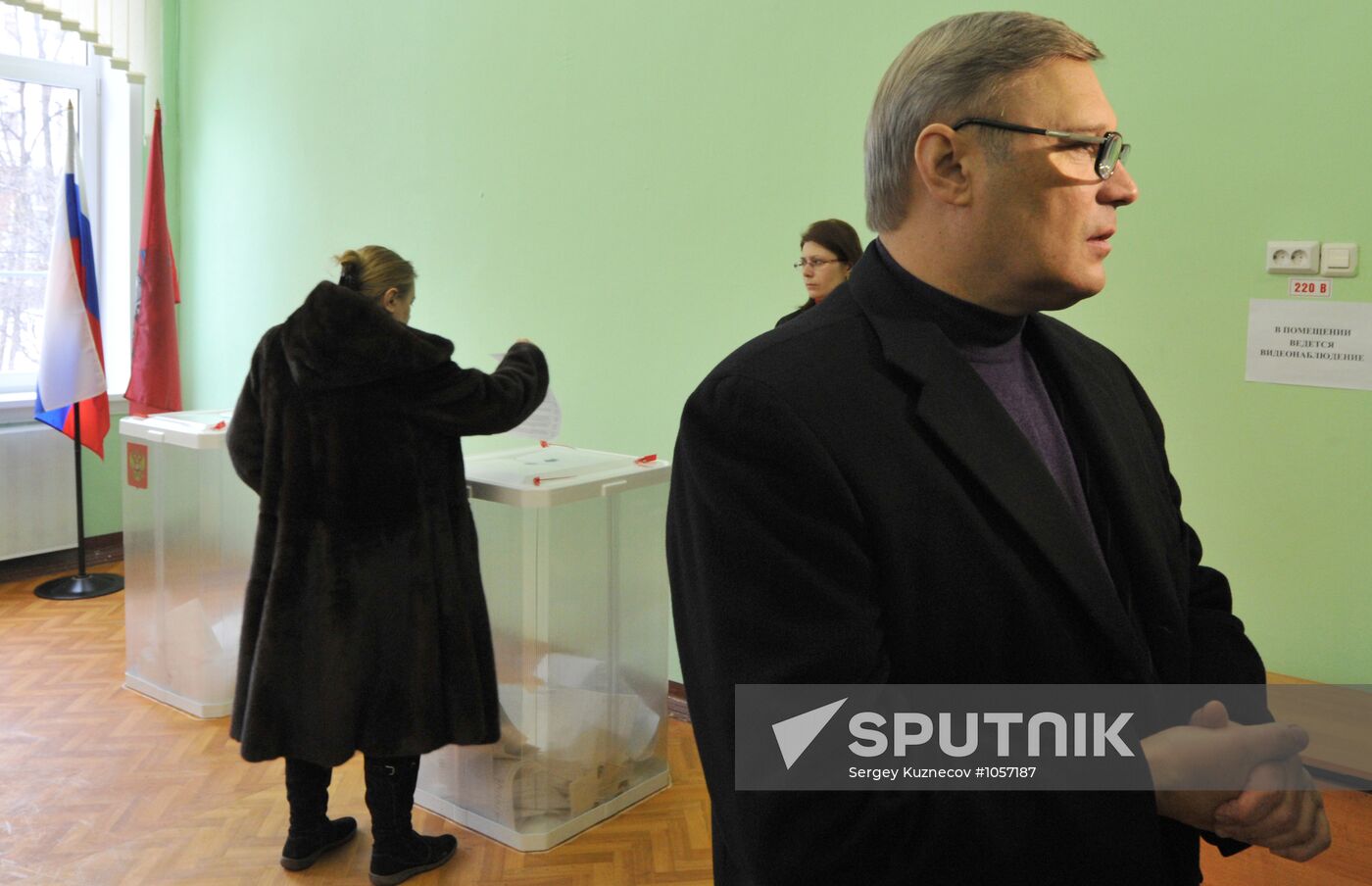 Mikhail Kasyanov votes in Russian presidential election