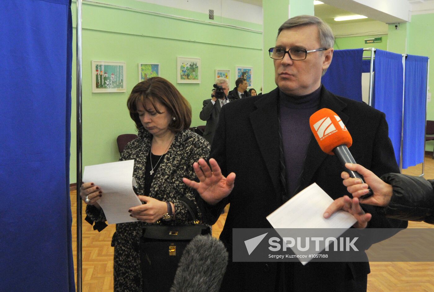 Mikhail Kasyanov votes in Russian presidential election