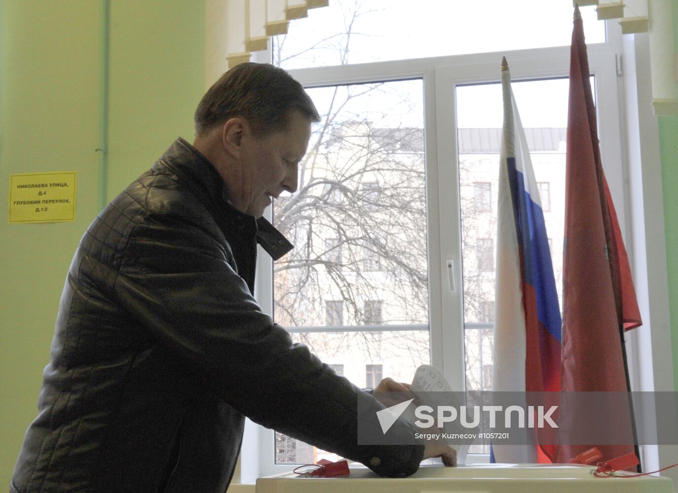 Sergei Ivanov votes in Russian presidential election