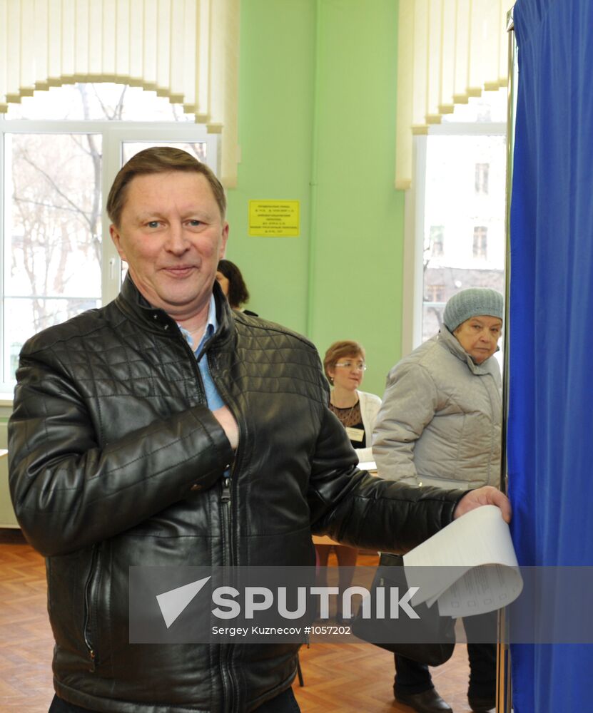 Sergei Ivanov votes in Russian presidential election