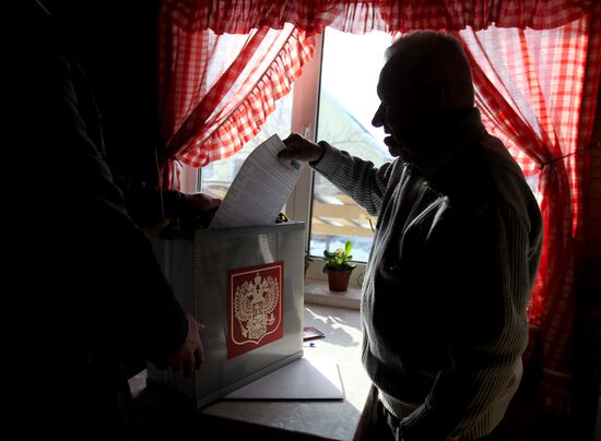 Presidential voting in Russian regions