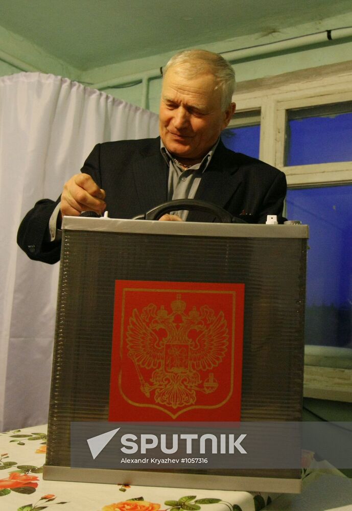 Vote counting at presidential election in Russia