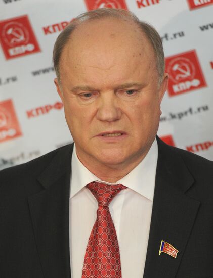 Presidential candidate Gennady Zyuganov at his headquarters