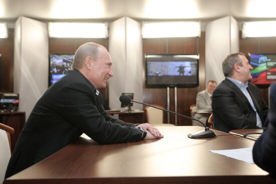 Russian presidential candidate V. Putin visits his headquarters