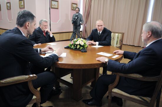 Vladimir Putin meets with presidential candidates