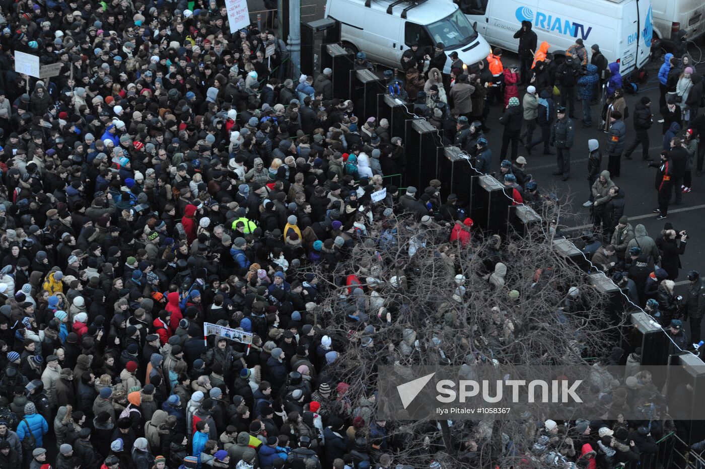 For Fair Election rally on Pushkinskaya Square in Moscow