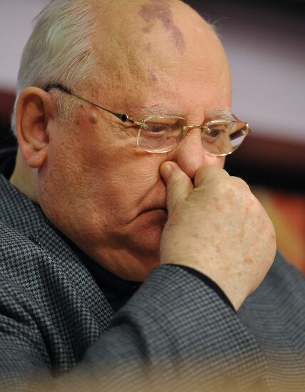 Mikhail Gorbachev speaks on radio station "Echo Moskvy"