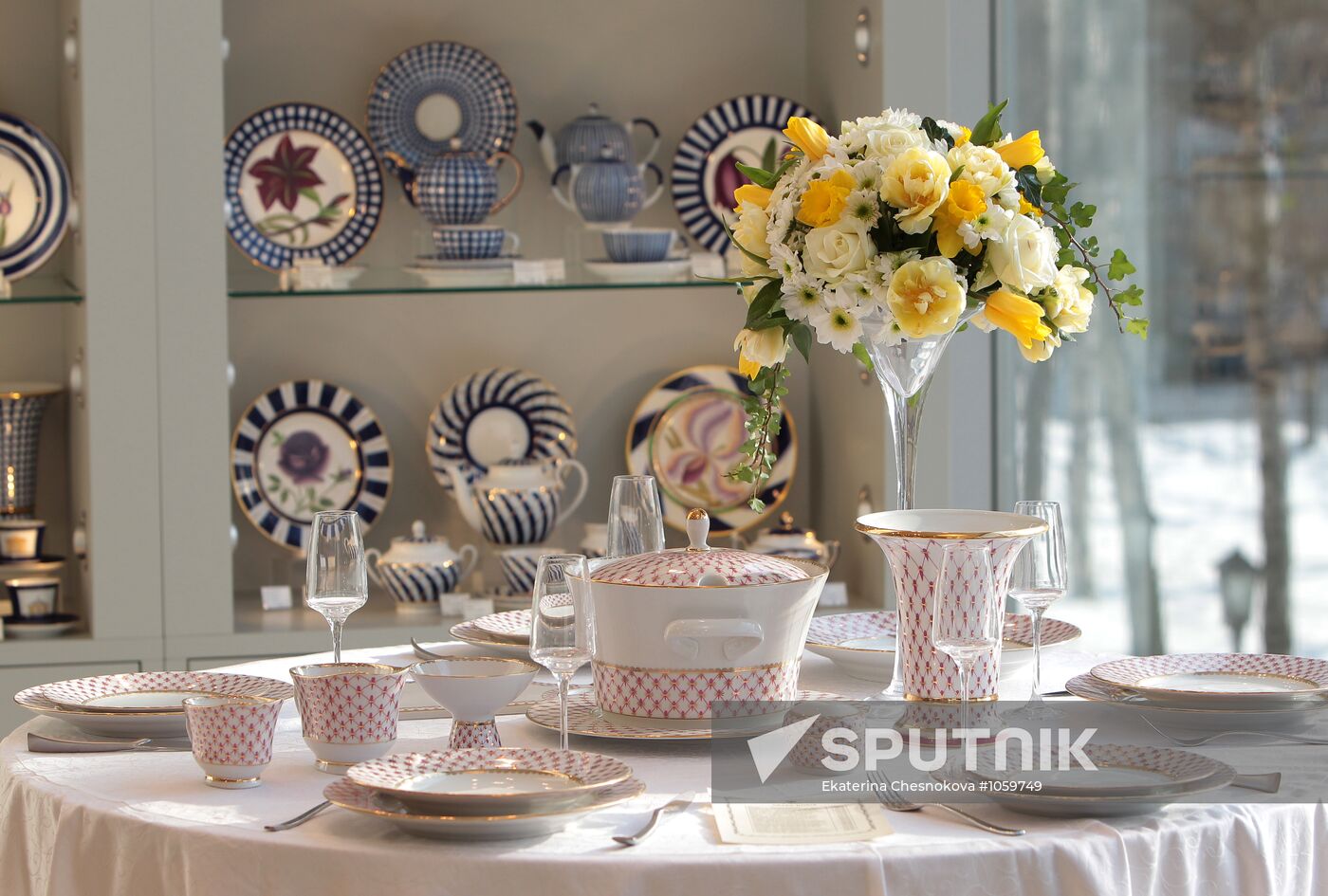 Imperial Porcelain Factory Shop opens in Moscow