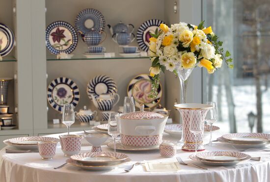 Imperial Porcelain Factory Shop opens in Moscow