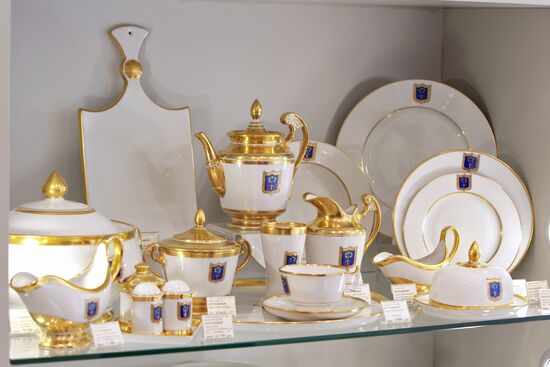 Imperial Porcelain Factory Shop opens in Moscow