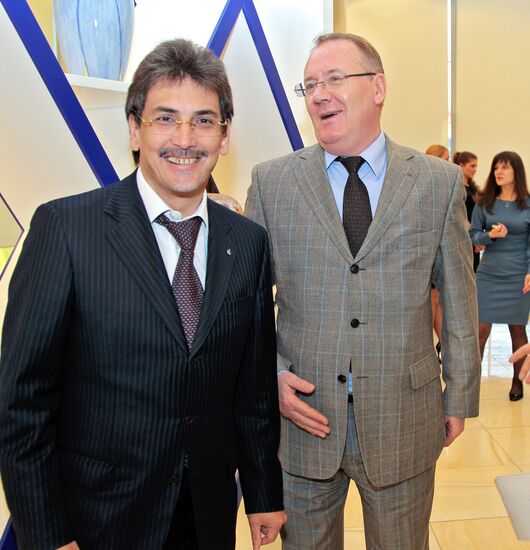 Imperial Porcelain Factory Shop opens in Moscow