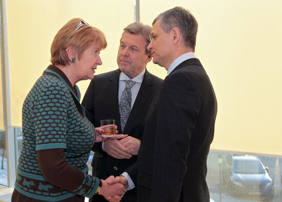 Imperial Porcelain Factory Shop opens in Moscow