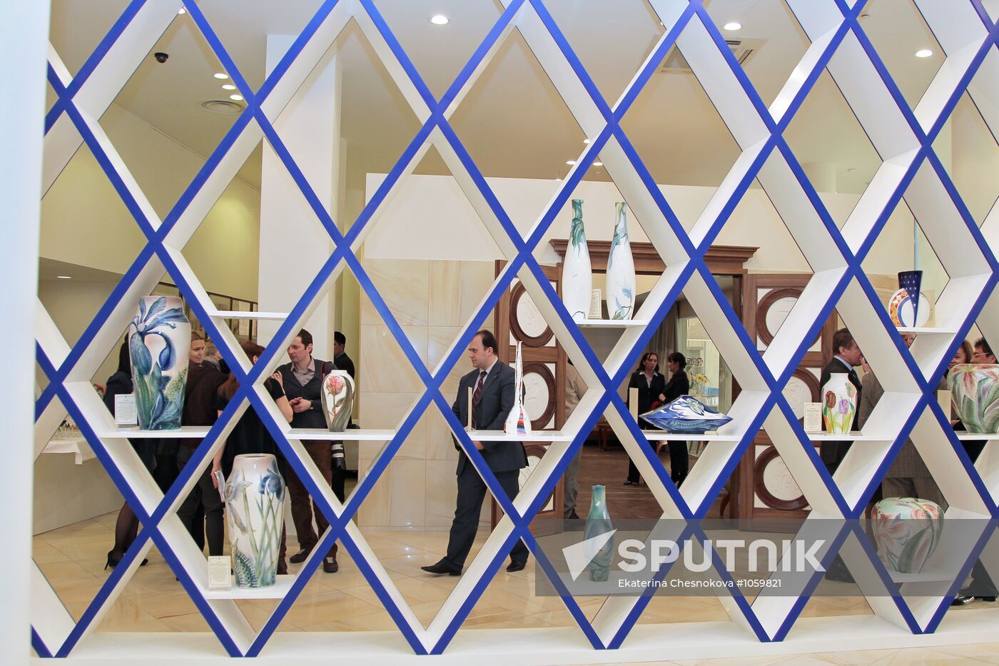 Opening of "Imperial Porcelain" store network