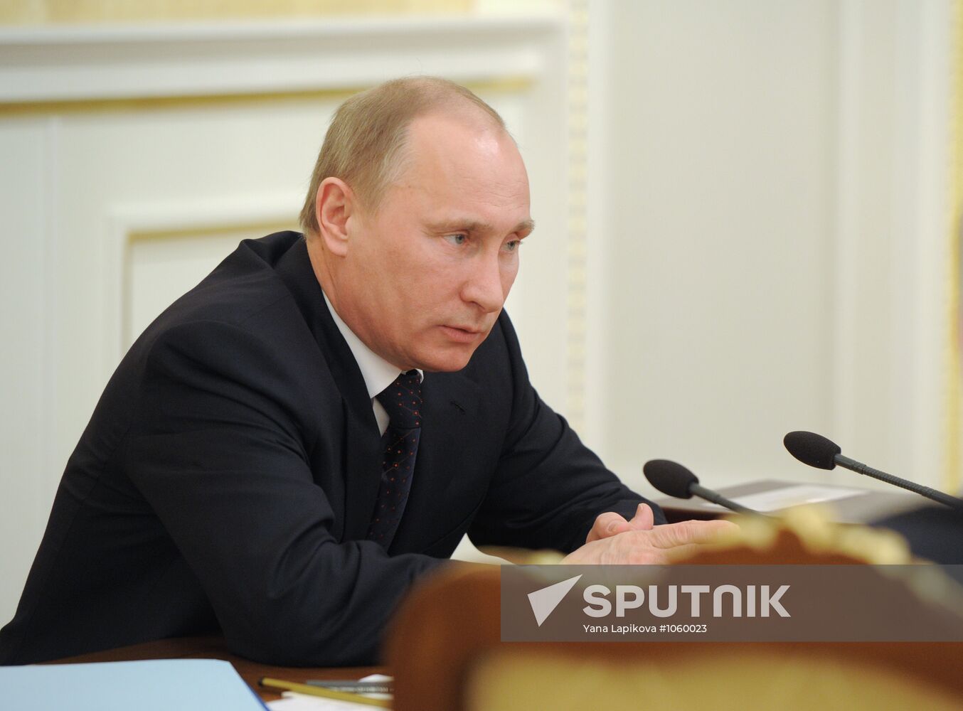 Vladimir Putin chairs meeting of Government Presidium