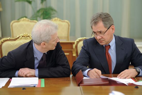Vladimir Putin chairs meeting of Government Presidium