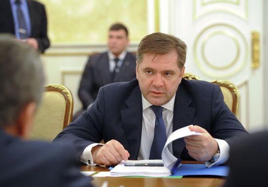 Vladimir Putin chairs meeting of Government Presidium
