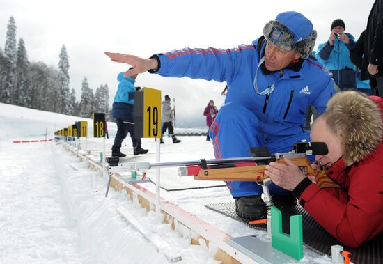 Putin at paralympic championship on ski races and biathlon