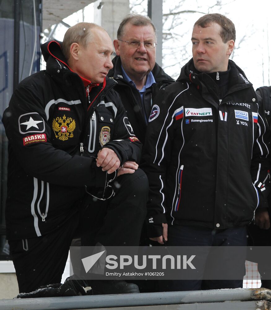 Dmitry Medvedev, Vladimir Putin visit bobsleigh and luge track