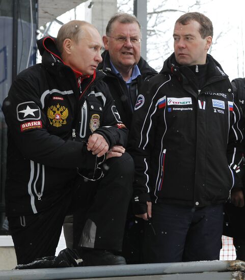 Dmitry Medvedev, Vladimir Putin visit bobsleigh and luge track