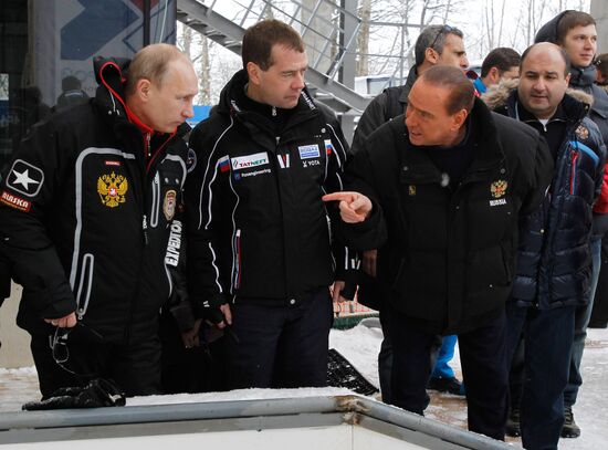 Dmitry Medvedev, Vladimir Putin visit bobsleigh and luge track