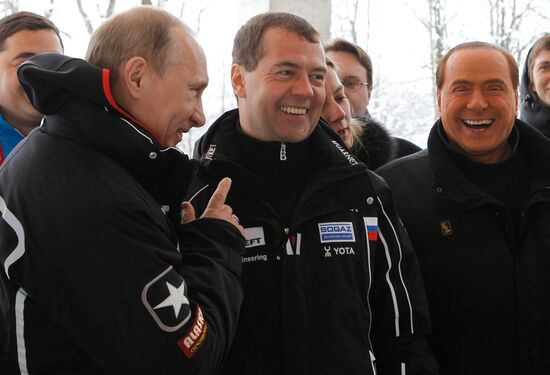 Dmitry Medvedev, Vladimir Putin visit bobsleigh and luge track