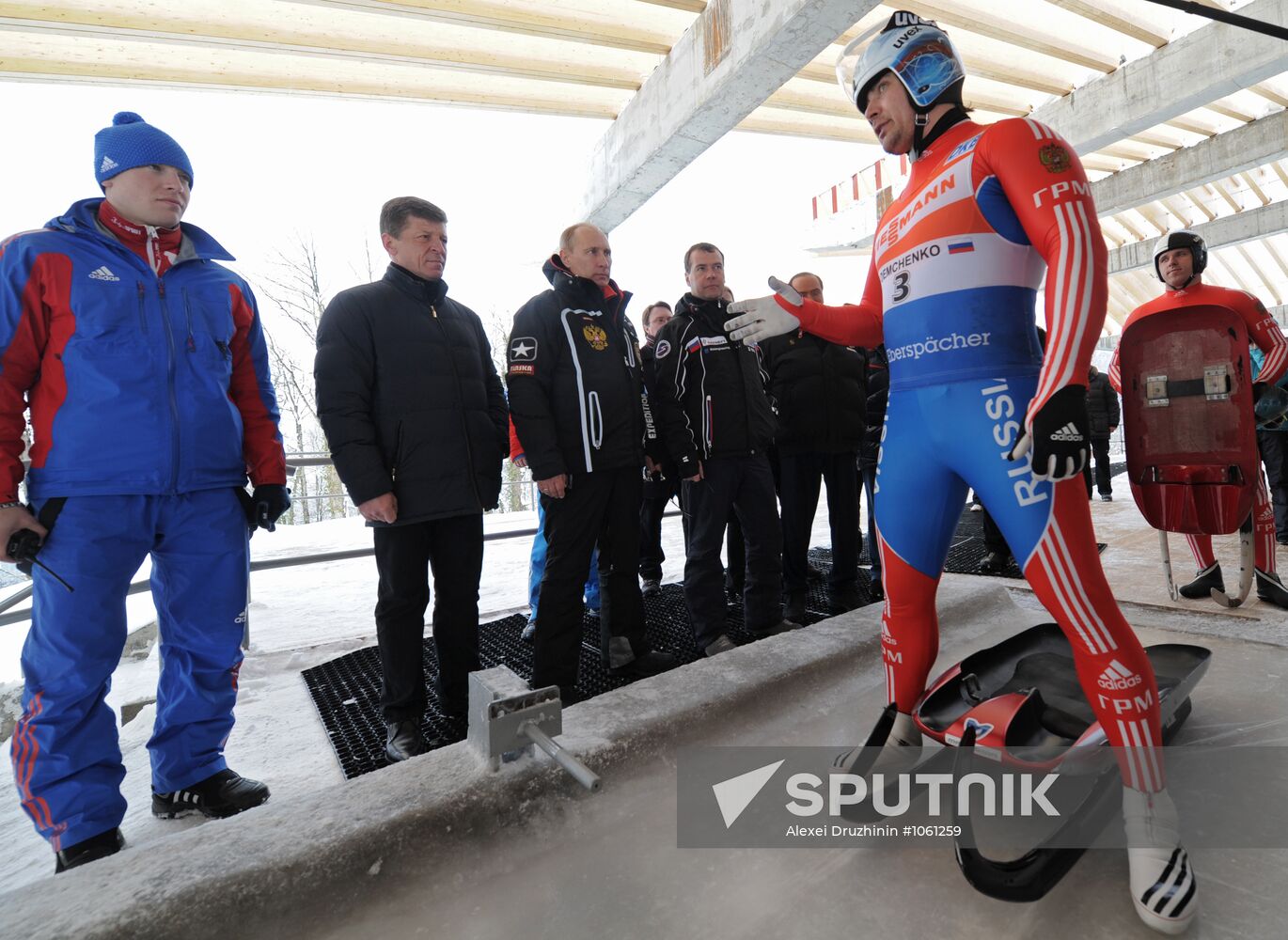 Dmitry Medvedev, Vladimir Putin visit bobsleigh and luge track