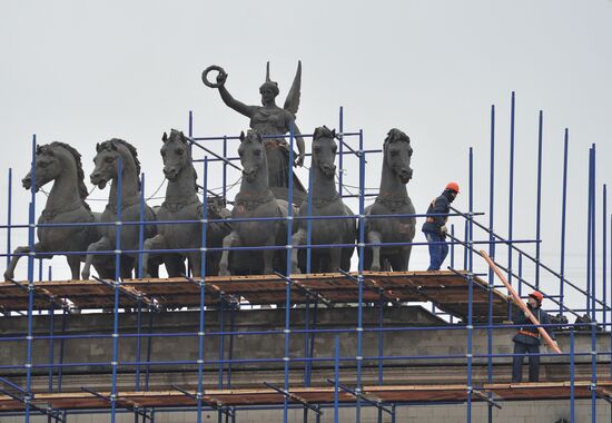 Restoration of "Triumphal Arch" in Moscow