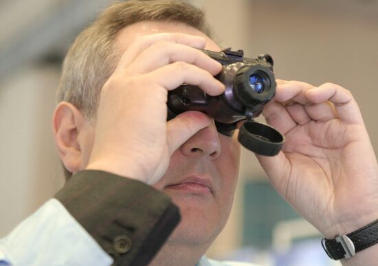 Dmitry Rogozin visits Zverev Krasnogorsk Plant