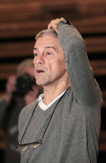 Press rehearsal of Eduard Boyakov's play "Waves" in Moscow