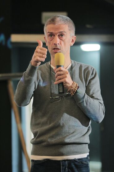 Press rehearsal of Eduard Boyakov's play "Waves" in Moscow