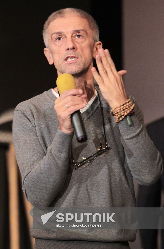 Press rehearsal of Eduard Boyakov's play "Waves" in Moscow